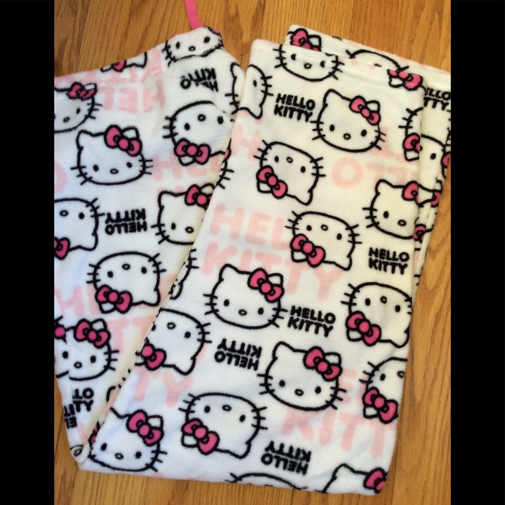 Hello kitty cozy plush pajamas